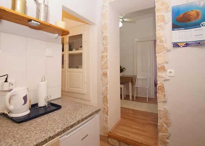 Lavender 公寓 尼亚卢卡